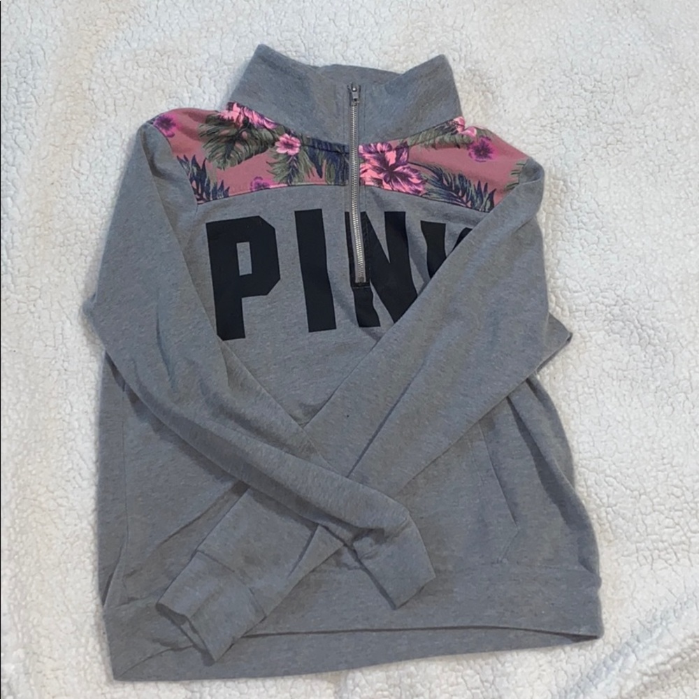 sweatshirt with floral print